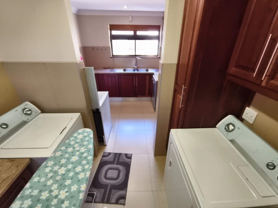 5 Bedroom Property for Sale in Blueberry Hill Western Cape